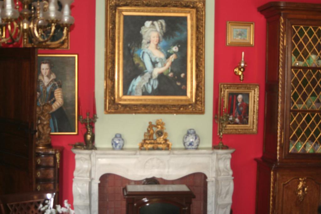 ホテル Tromcourt クーヴァン エクステリア 写真